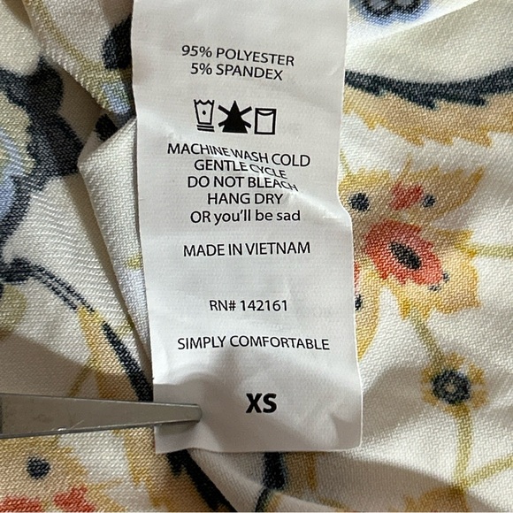 LuLaRoe Irma Multi Colored Blouse Size XS NWT - Picture 5 of 9